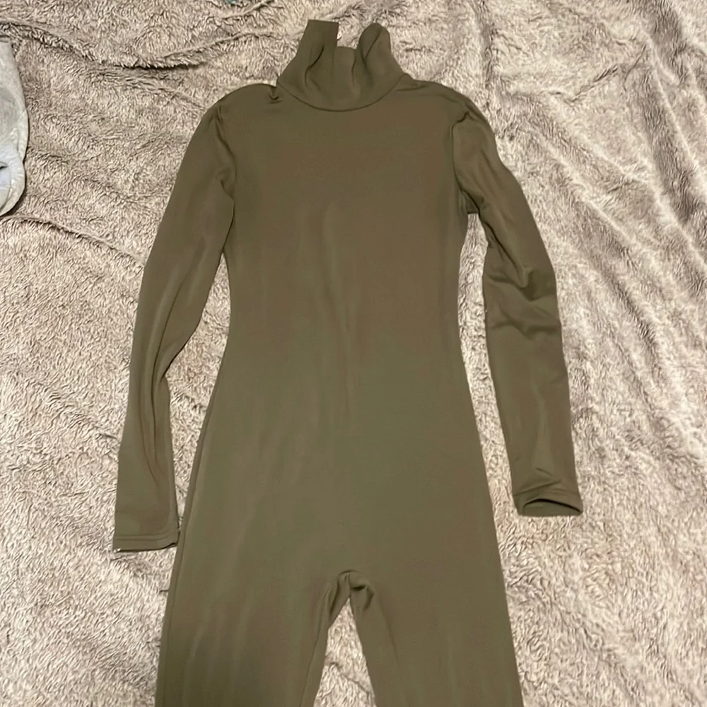 Army Green Body Suit π£ - Picture 1 of 3
